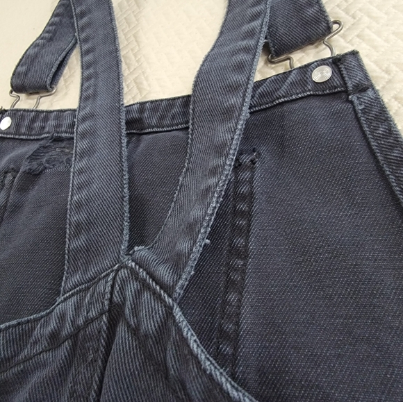 Cello Black Distressed Denim Overall Dress Size Medium Fringe Frayed Hem - Picture 9 of 13